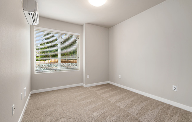 1806 Sf  | 4 Bedrooms 3.5 Baths  | $3,850