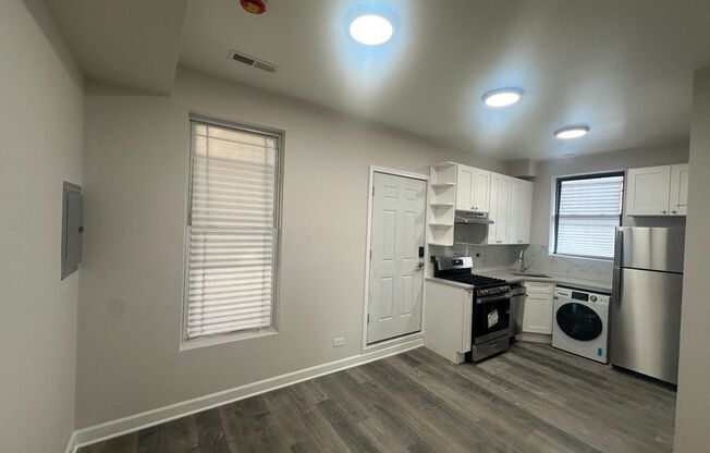 1 bed, 1 bath, $1,500, Unit CH-2F