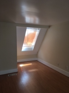 3 beds, 1 bath, $1,050