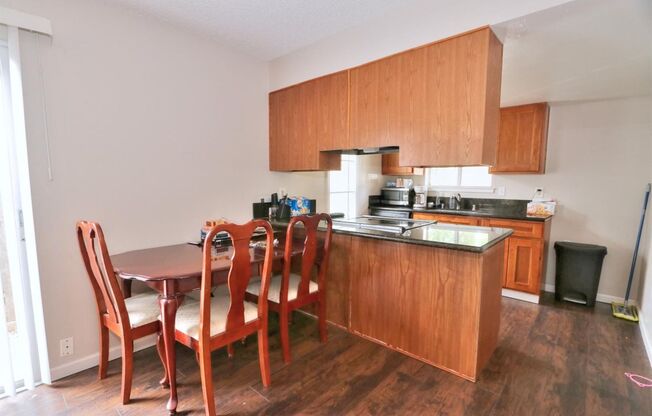 2 beds, 1 bath, $1,995