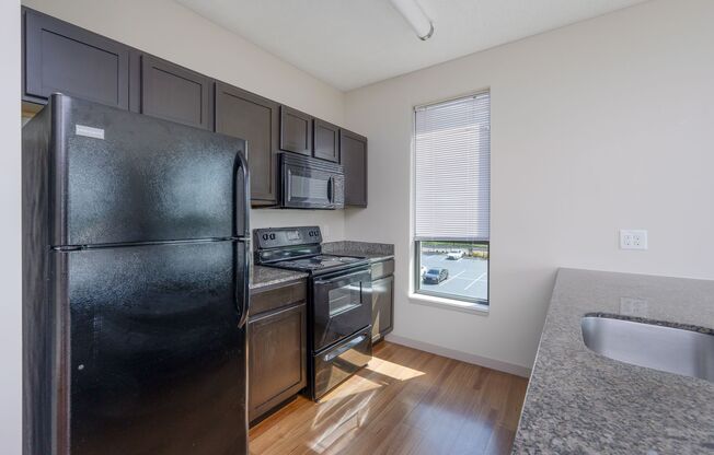 1 bed, 1 bath, $695