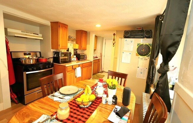 8 ADAMS ST