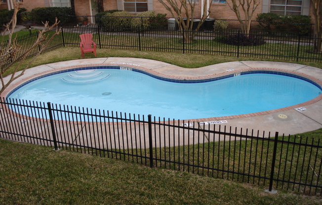 ALL BILLS PAID 1bd/1bath Townhome in Spring Branch
