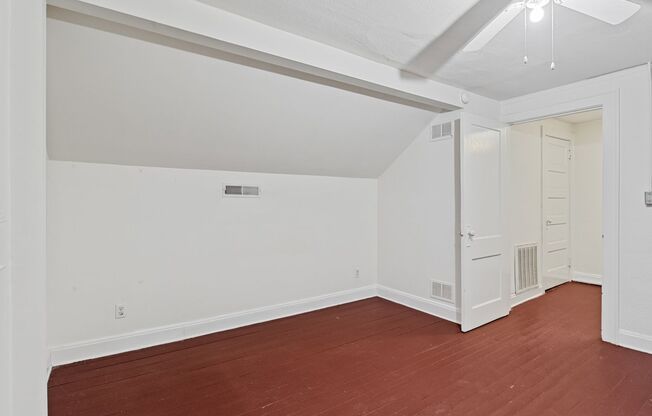 2 beds, 1 bath, 1,164 sqft, $1,200, Unit 23