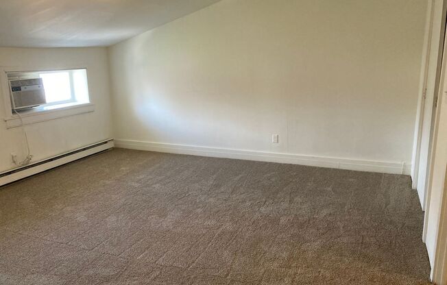 2 beds, 1 bath, 764 sqft, $1,499, Unit 107-4B