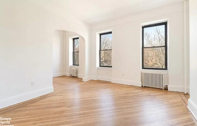 252 LAFAYETTE AVE