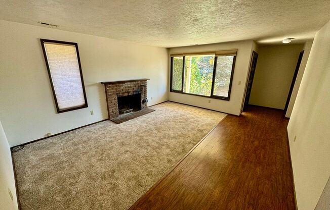 Pet Friendly Duplex In North Corvallis