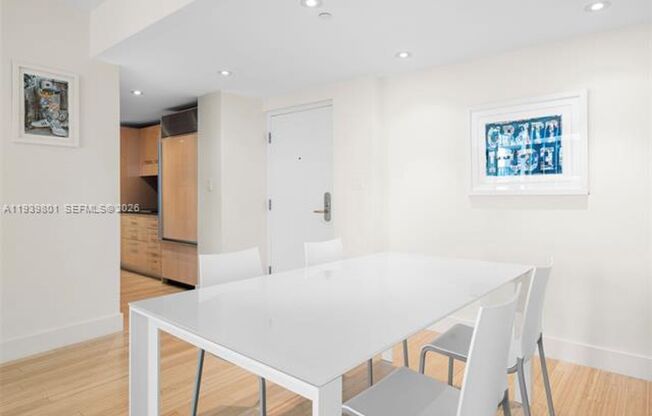 2 beds, 2 baths, 993 sqft, $7,500, Unit 6801 Collins Ave appt 1409