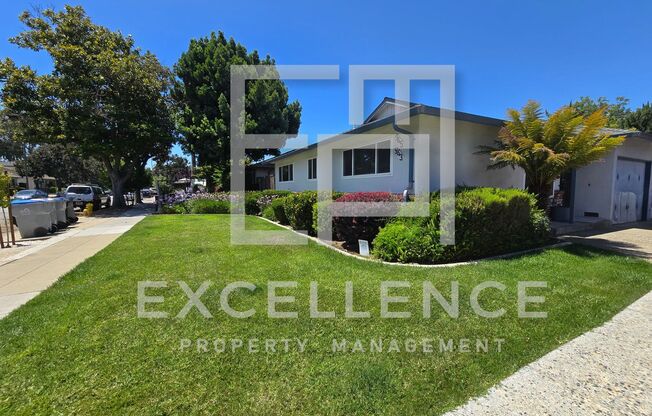 2/1 Duplex with Step Down Office, 1 Car Garage, AC, Private Patio