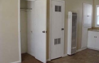 Studio, 1 bath, 324 sqft, $510, Unit B6