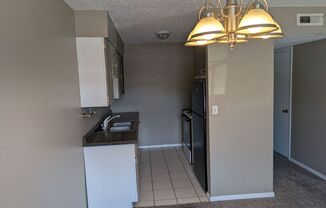 2 beds, 1 bath, 900 sqft, $850, Unit 110F