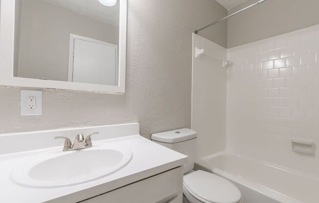 3 beds, 2.5 baths, 1,500 sqft, $1,840, Unit 3535-G01