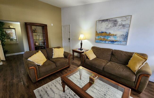 2 beds, 2 baths, $1,675, Unit # 2069