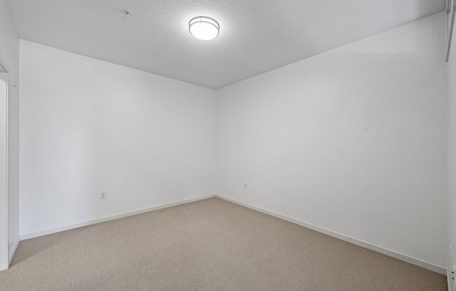 2 beds, 2 baths, 1,069 sqft, $2,470, Unit 317