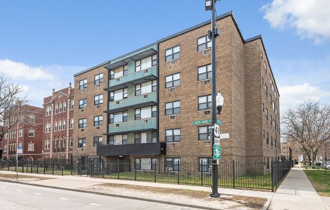 7700 South Shore