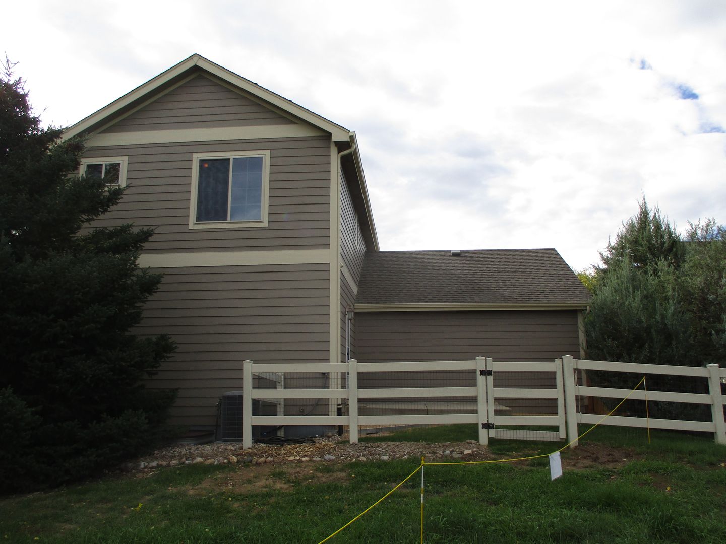 Pet-Friendly 4-Bedroom Home in Desirable Rigden Farm