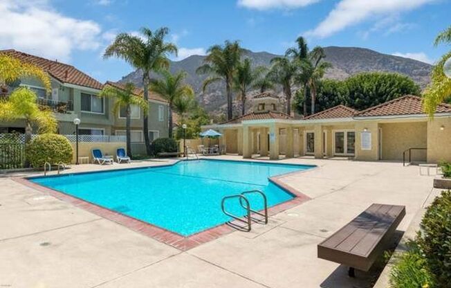 Gated Private End-Unit 2+2 Condo at Camarillo Springs