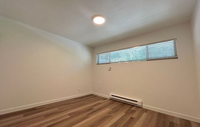 2 beds, 1 bath, $1,795, Unit 403