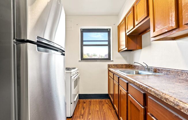 1 bed, 1 bath, 851 sqft, $975, Unit 309