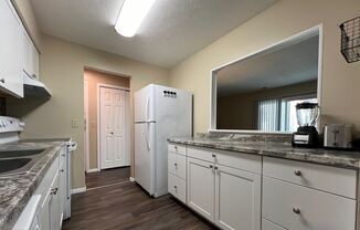 2 beds, 1 bath, $1,495, Unit Apt 15