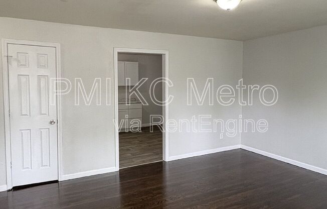 1342 E 84 TERRACE