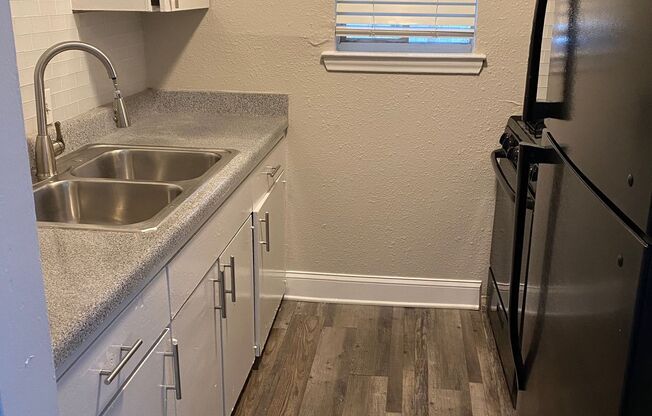 1 bed, 1 bath, 600 sqft, $899, Unit 1729-116