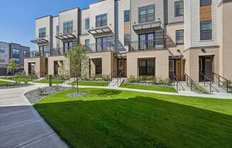 LUXURY LIVING IN WOODBURY, MN
