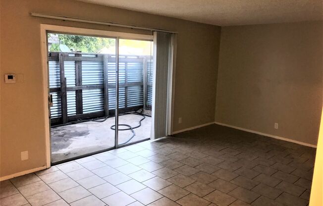 1 bed, 1 bath, $1,100, Unit Unit 101