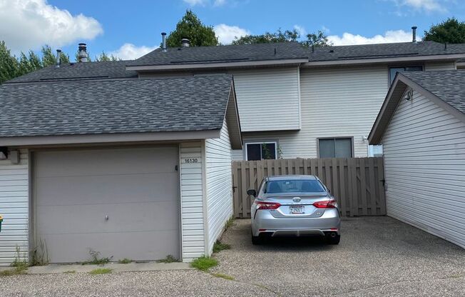 3 beds, 2 baths, $1,899