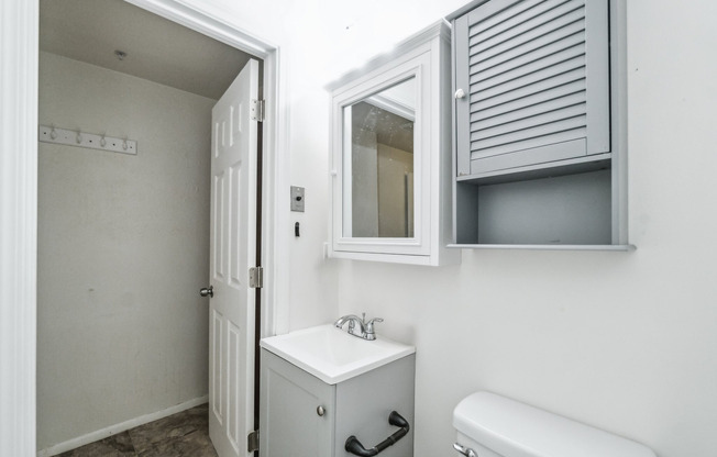 1 bed, 1 bath, 580 sqft, $1,250, Unit 102
