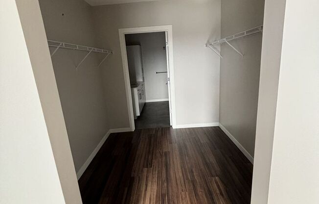 2 beds, 2 baths, 1,210 sqft, $2,000, Unit 320