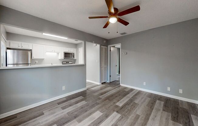 1 bed, 1 bath, $1,045, Unit # 3