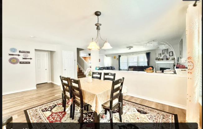 1901 MARTINA DR