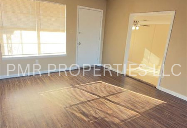 3 Bedroom/1.5 Bath-House