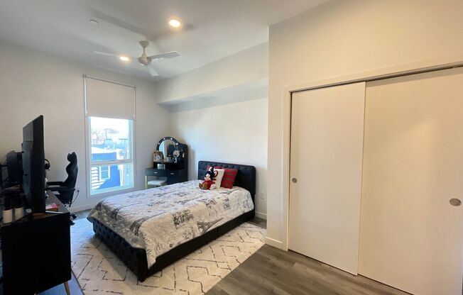 2 beds, 2 baths, $1,645, Unit 302