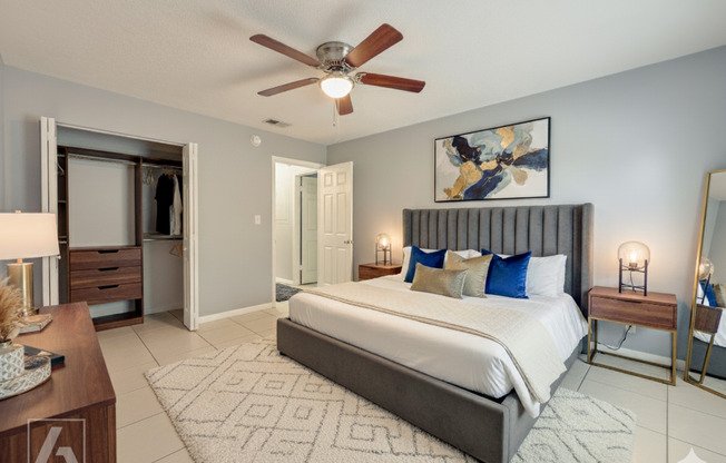 2 beds, 1 bath, 825 sqft, $1,095, Unit 916#A205