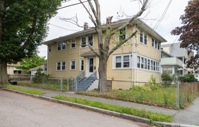 70 HOBART ST