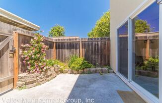 3414 Prince Albert Ct