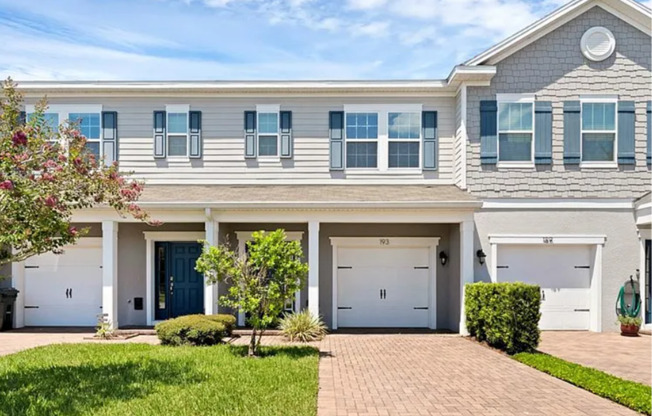 Stunning Townhome in Gated Mitchell Creek Community – Oviedo, FL