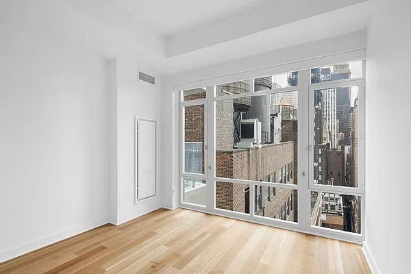 Studio, 1 bath, $4,895, Unit 3C