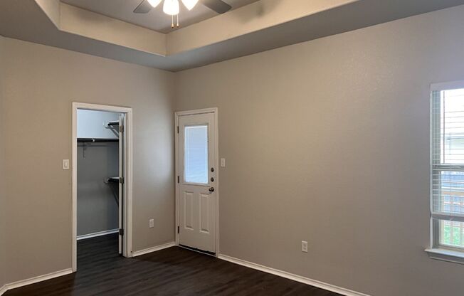 3 beds, 2 baths, $1,425