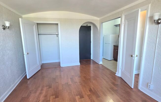 Studio, 1 bath, 280 sqft, $1,250, Unit 802