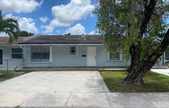 4975 SW 129 CT