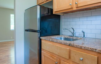 1 bed, 1 bath, 650 sqft, $1,300, Unit 7