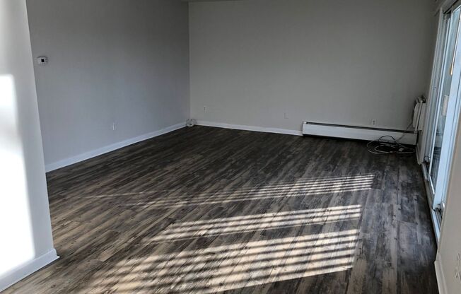1 bed, 1 bath, $1,595, Unit 233-D11