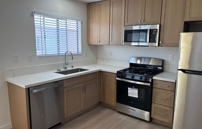 Two Bedroom with AC in Normal Heights! **Move In Special**