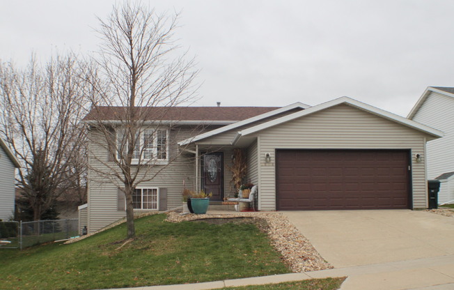 3 beds, 2 baths, $1,795