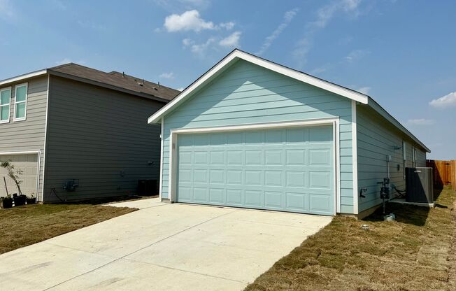 Brand NEW 4-bedroom, 2-bathroom home for lease in a fabulous New Braunfels neighborhood!