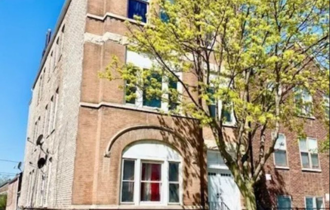 2244 S. Spaulding Avenue