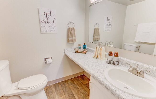 2 beds, 1.5 baths, 864 sqft, $1,775, Unit 5204